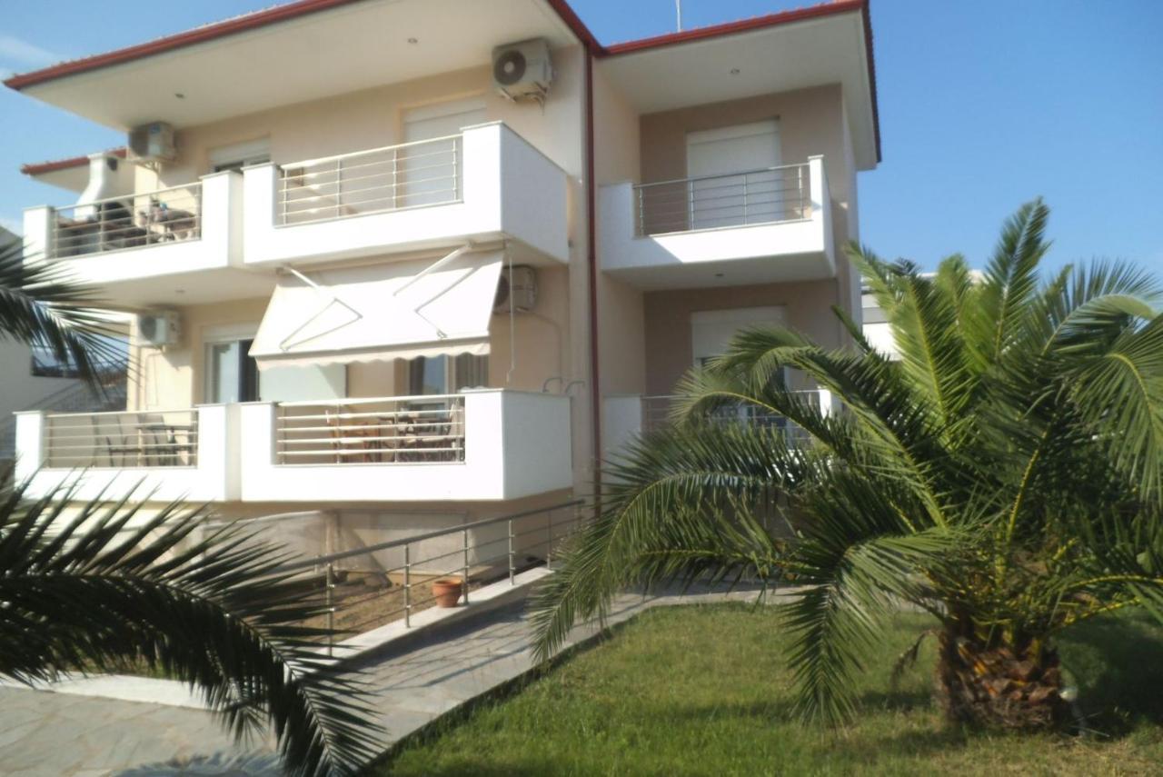 Finikas Garden Beach Resort Nikiti Buitenkant foto