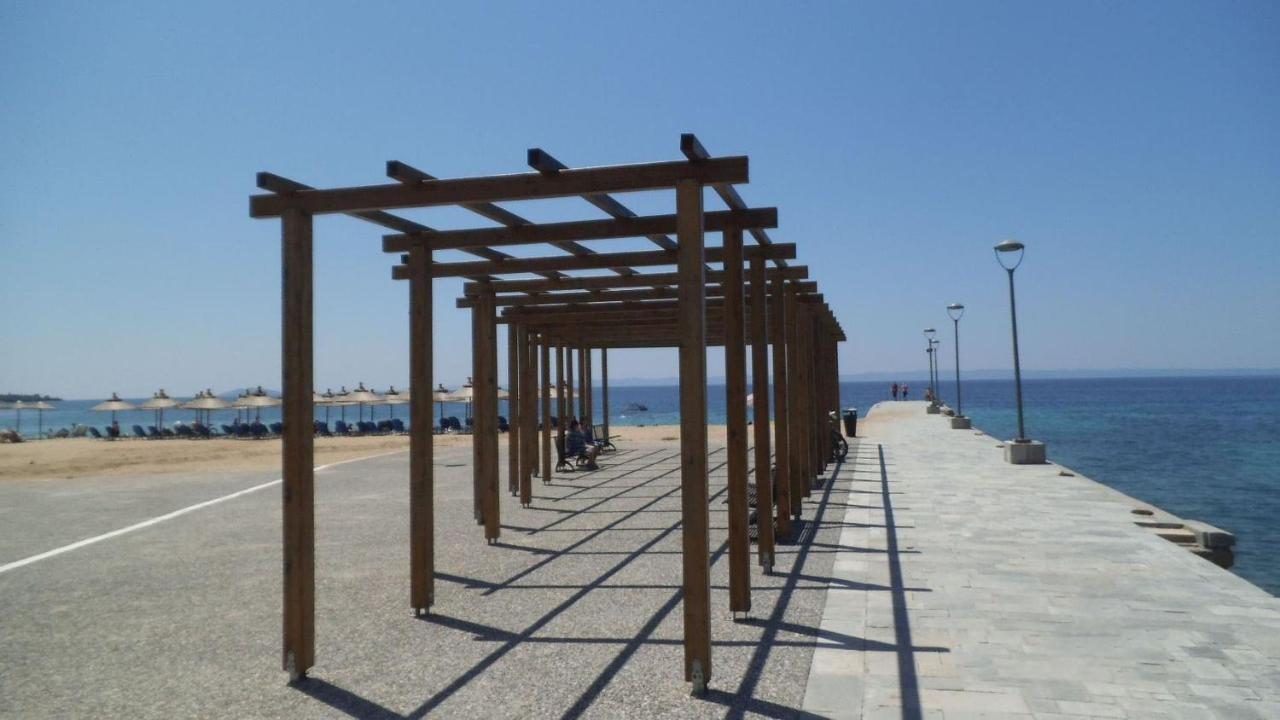 Finikas Garden Beach Resort Nikiti Buitenkant foto