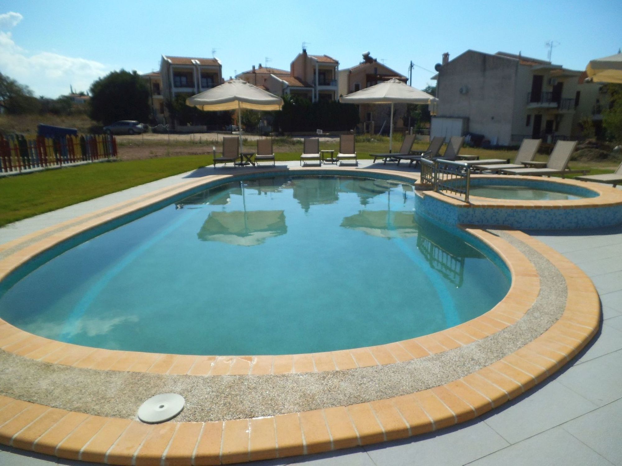 Finikas Garden Beach Resort Nikiti Buitenkant foto